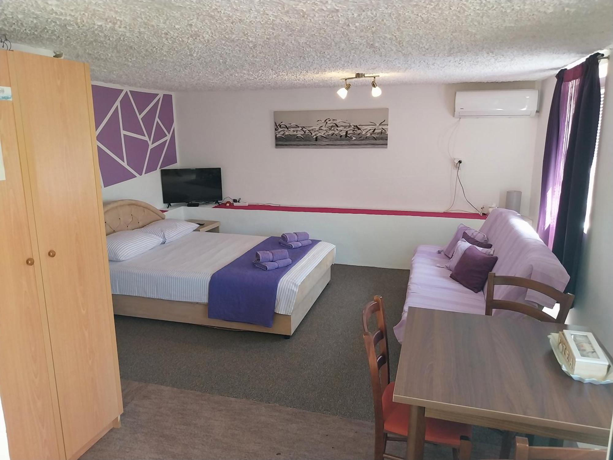 Apartment Petkovic 2 *